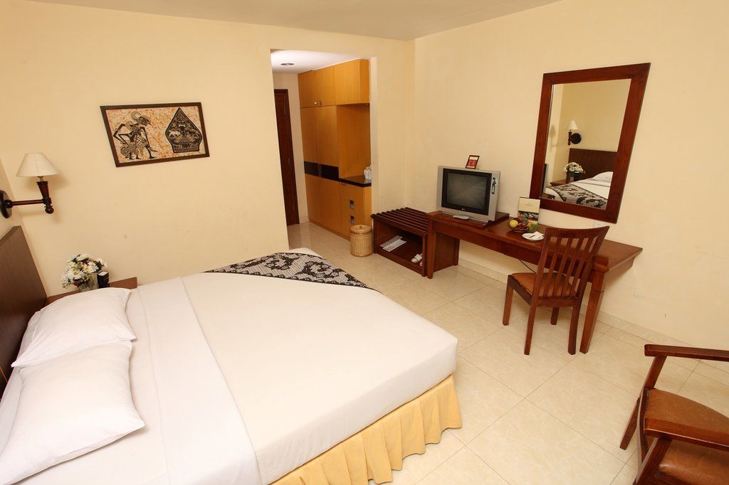 Hotel Baron Indah Solo Kültér fotó