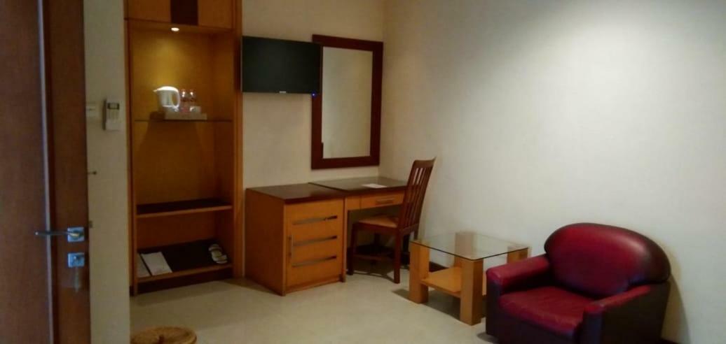 Hotel Baron Indah Solo Kültér fotó